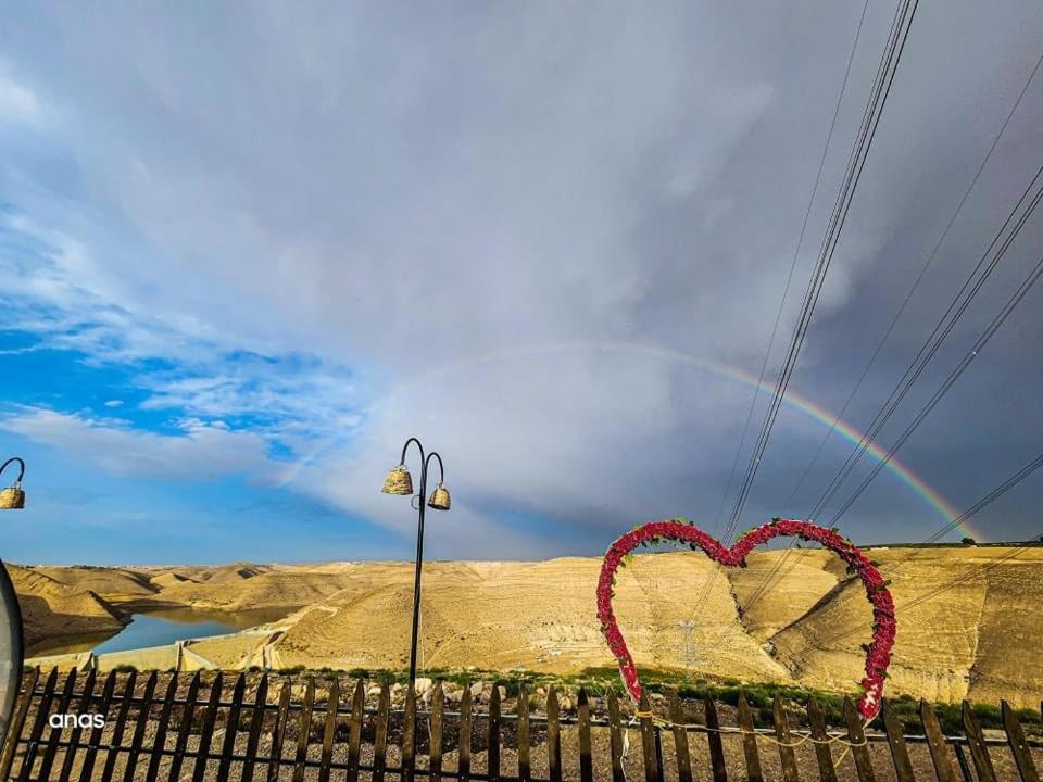 Wadi Al-Wala View Camp Hotel Madaba Luaran gambar